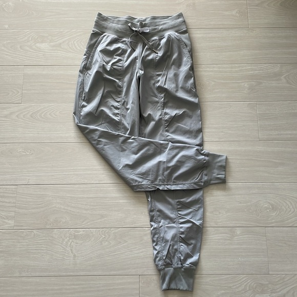 Lululemon Athletica Light Grey Dance Studio Pant - Picture 3 of 9